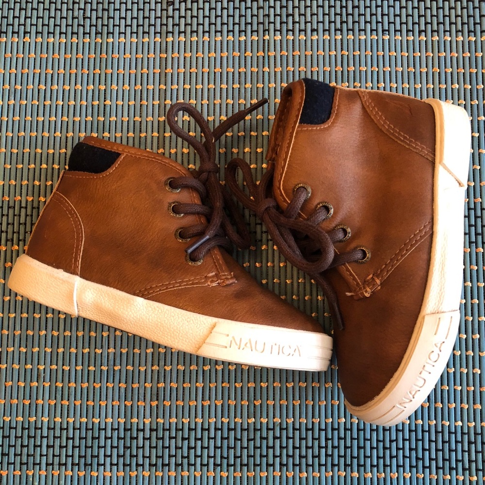 Nautica boots